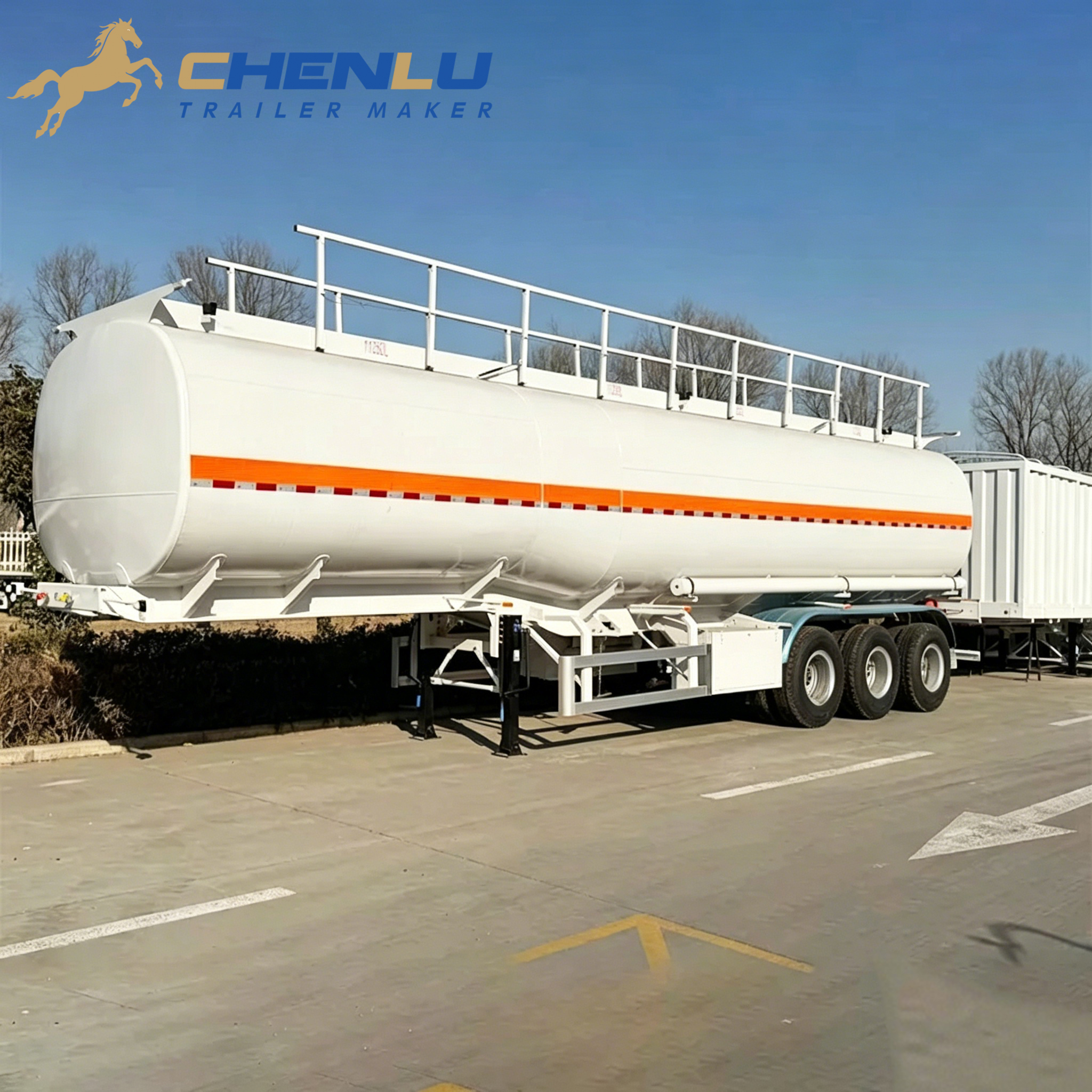 Rimorchio cisterna a 3 assi