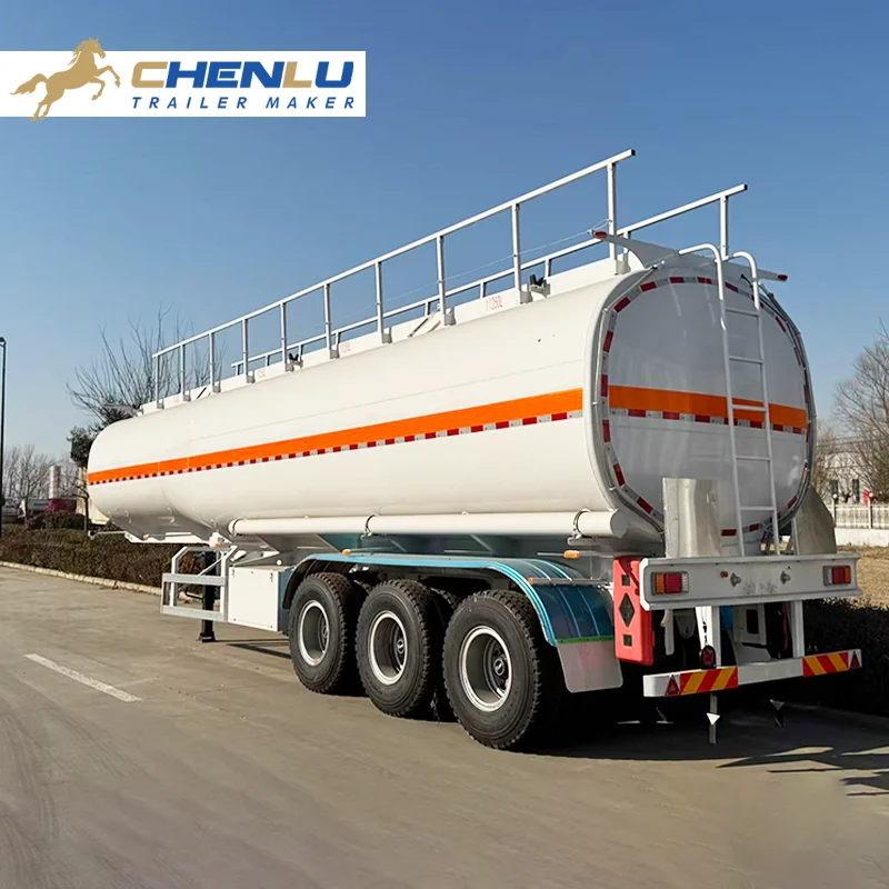 Remolque cisterna de combustible de 3 ejes