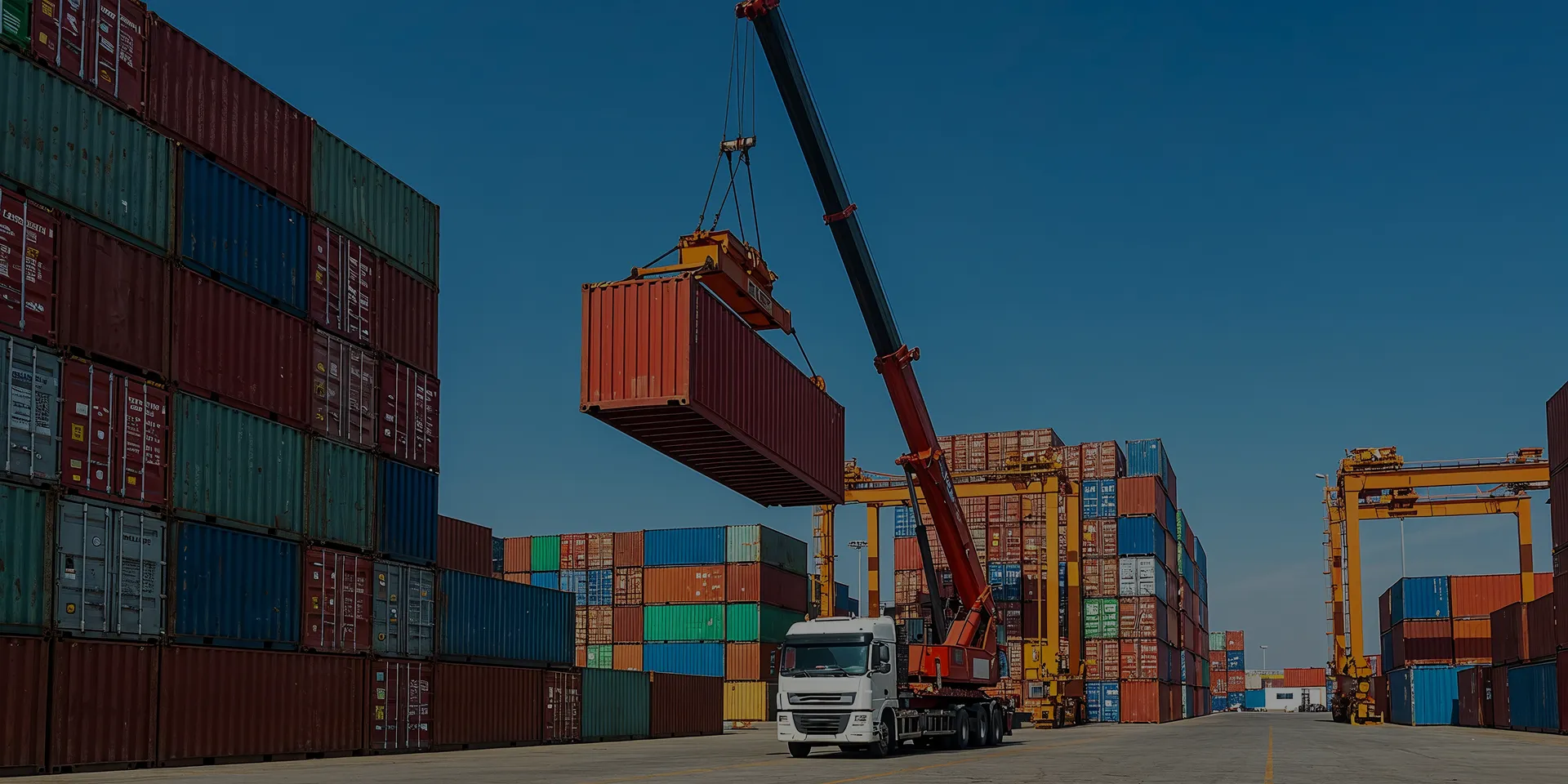 Catalogue de semi-remorques pour le transport de conteneurs et de marchandises en vrac