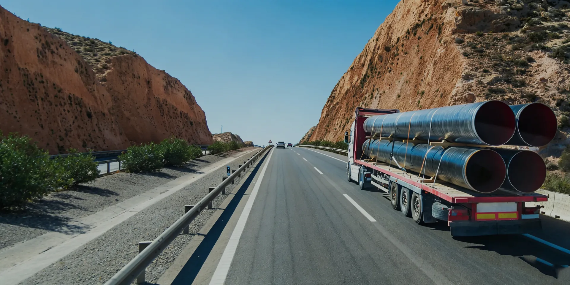 Catalogue de semi-remorques pour le transport de conteneurs et de marchandises en vrac
