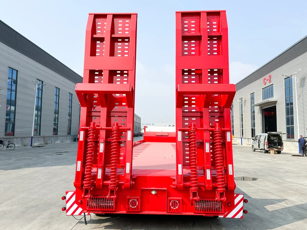 8 Axle Flatbed Semi Trailer Shipment